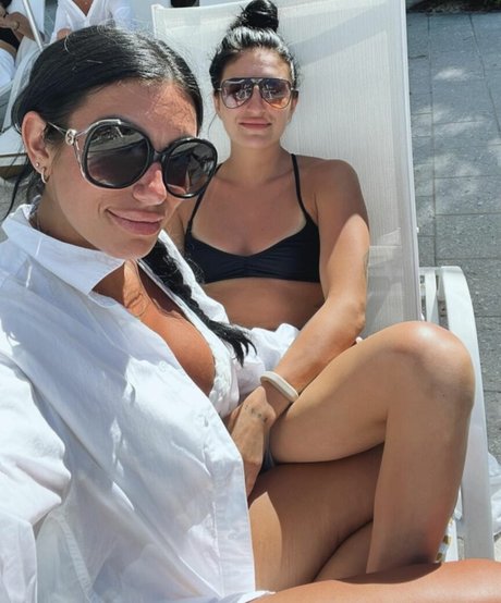 Sonya Deville naked actress photo