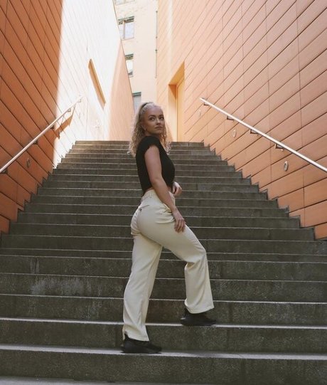 Mimi Lintrup exclusive actress picture