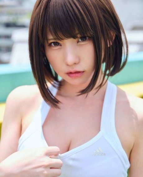 Enako star perfect pics