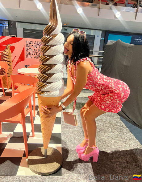 bellapussy25 free model gallery