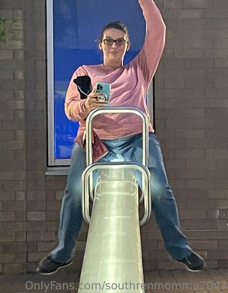 southrenmomma2043 art star pics