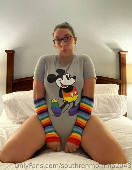 southrenmomma2043 naked star pictures