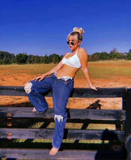 open legs onlyfans hd img