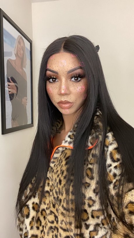 masturbation squirt onlyfans pornographic image