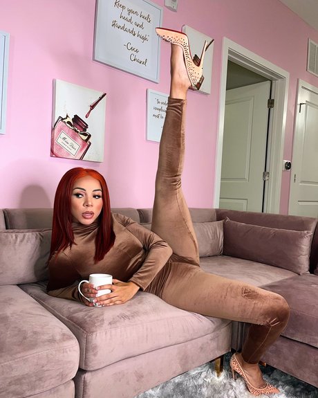 chubby asian onlyfans hot nude pictures