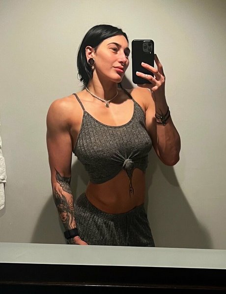 Rhea Ripley best actress pictures