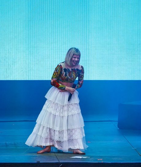 Aurora Aksnes profile pic