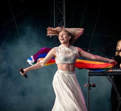 Aurora Aksnes nudes actress images