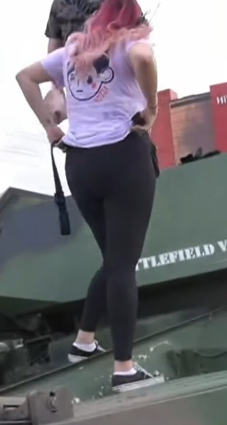 Alluux model xxx gallery