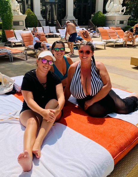 Jolene Mendez hot star pic