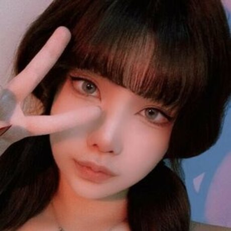 NotShiorii pretty model gallery