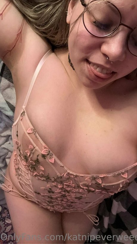 katnipeverweed nudes actress photos