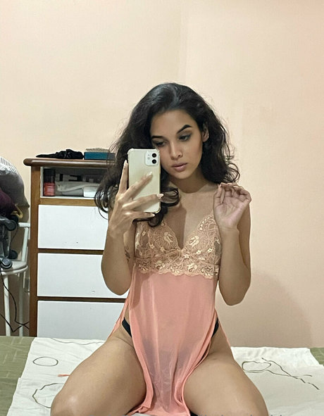 littlemisskimmy star hot photos