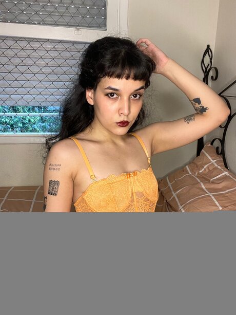 littlemisskimmy model pretty image