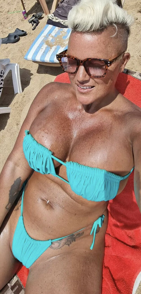 Carro Oberg art star picture