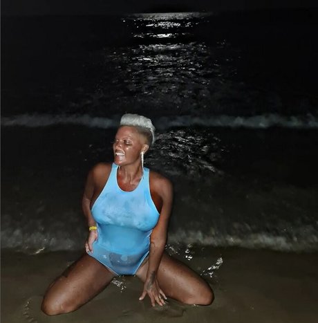 Carro Oberg adult model pictures