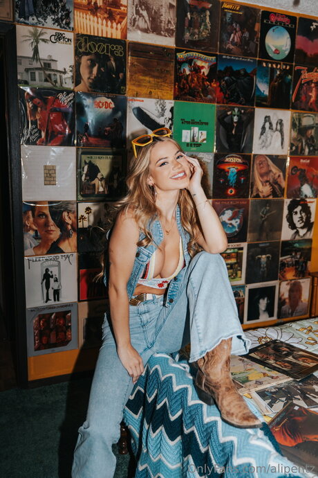 Alipentz model perfect pics