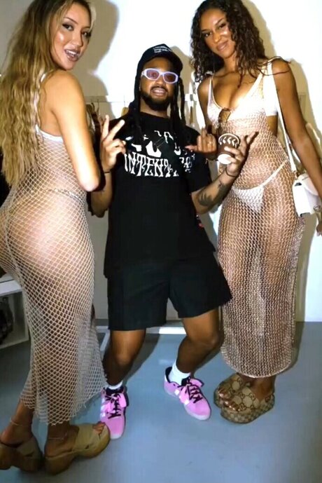 Kiwi Stunner Tasmyn Rose art model pics