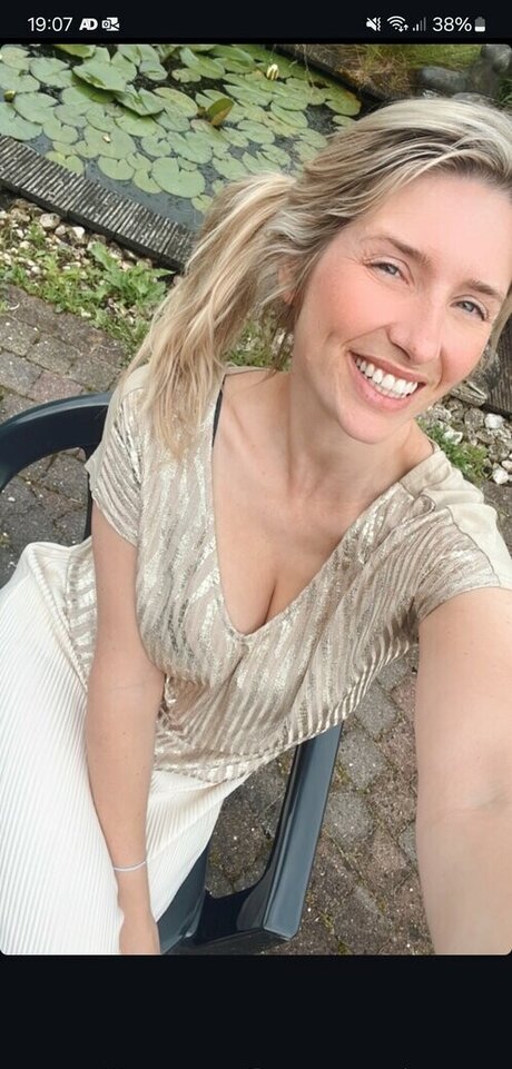 Jolien Orye erotic pornstar image