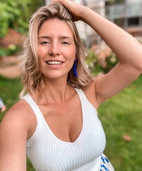 Jolien Orye art model archive