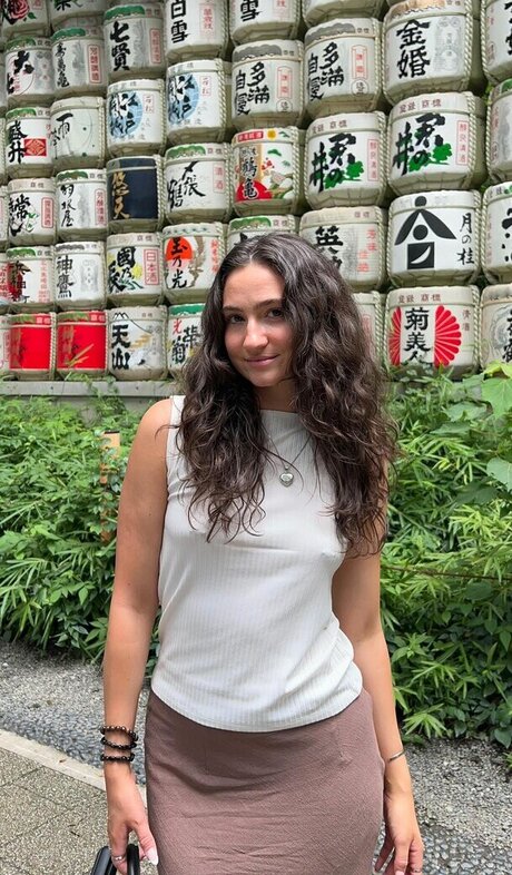 Christina Harris star pretty image