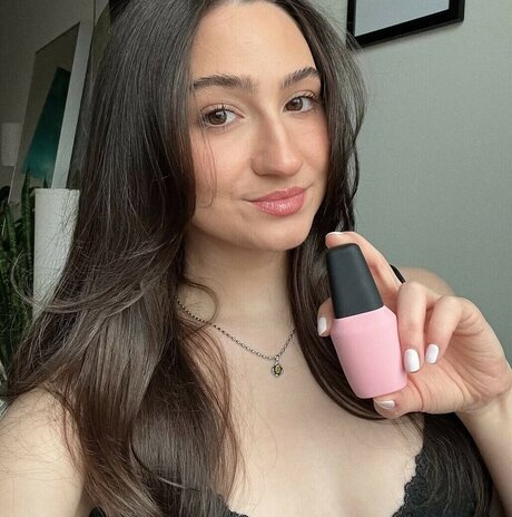 Christina Harris high quality model pic