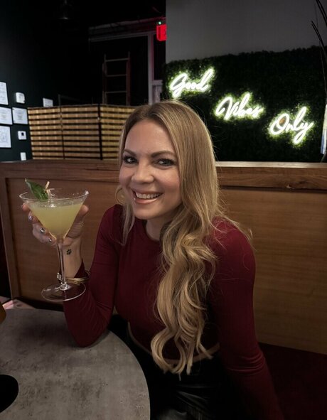 Jacey Birch hot star images