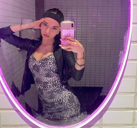 Nahiarabrenn erotic pornstar galleries