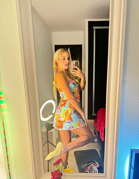 lickandysoles pretty pornstar pics