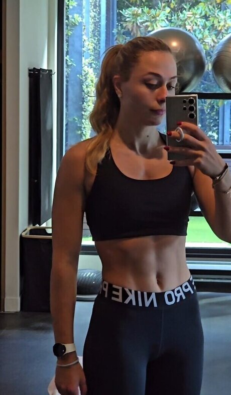 gloryhole girls onlyfans best img