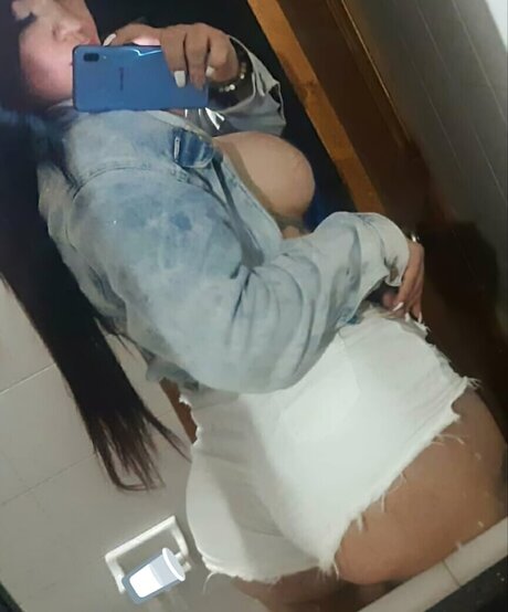 Sweetlolihot pornstar naked picture