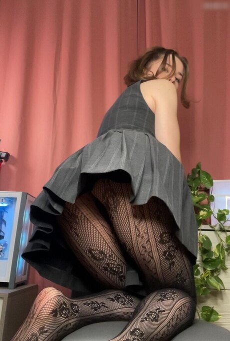 Natalnya high quality model pic