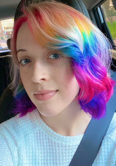 hottest midget onlyfans free naked image