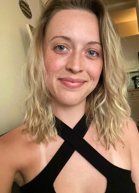 Pjonk model exclusive archive