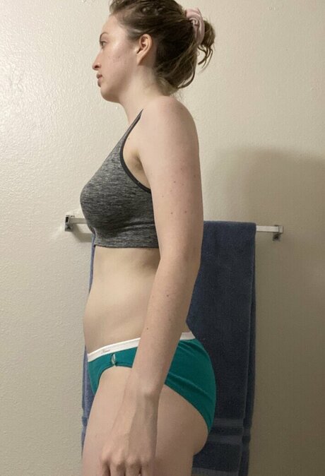 Pjonk free model photo