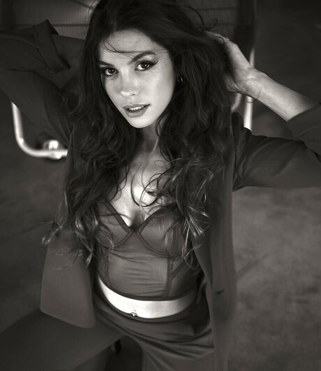 Florina Qosaj sexy pornstar pics