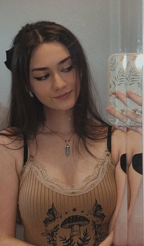 Itsmalic3 model adult img