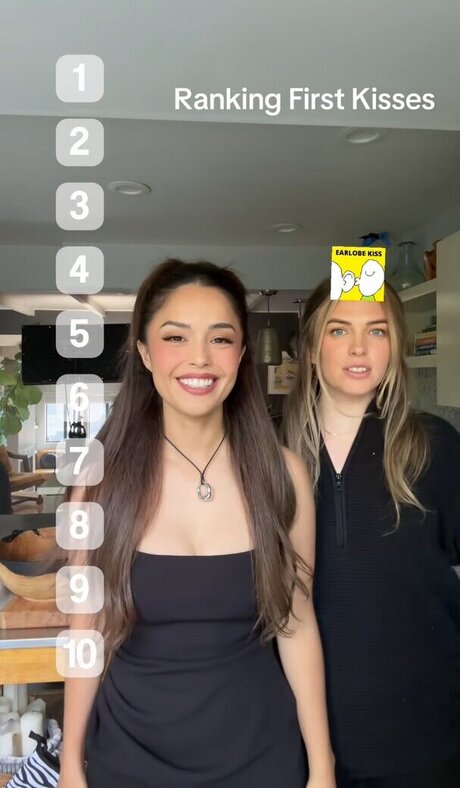 Valkyrae art model pics