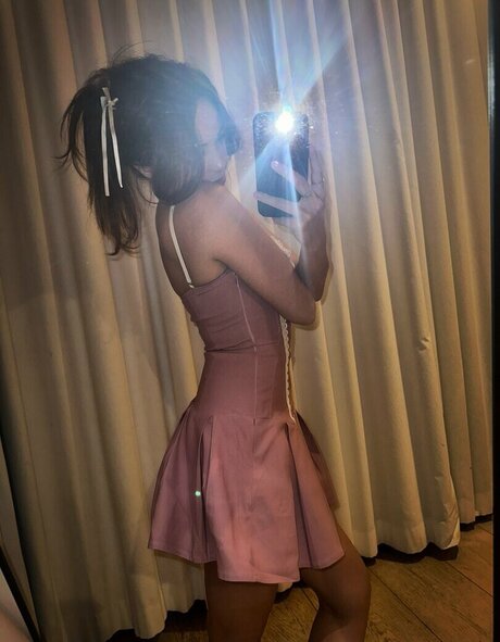 Valkyrae star pretty photo