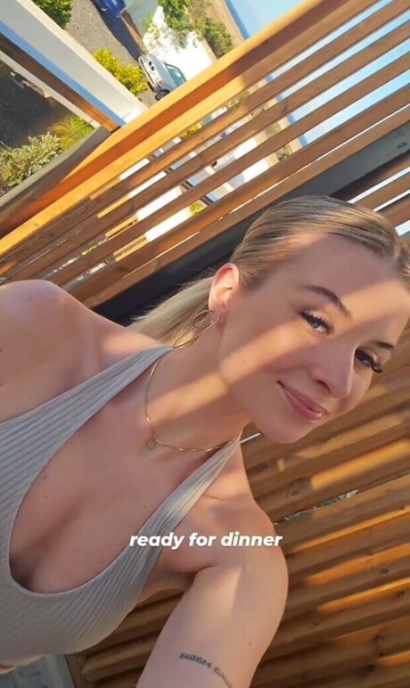 CorinaBRX star porn photo