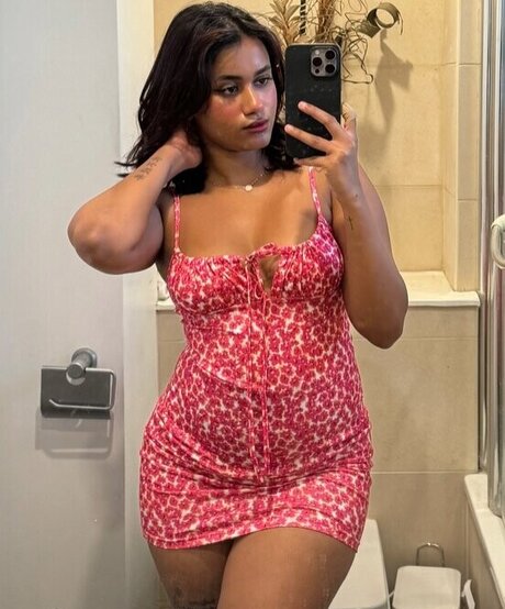 senoritasara star nude photos