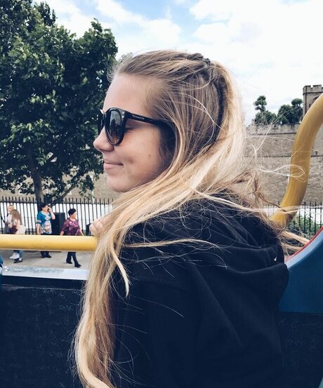 rianabailey beautiful pornstar picture