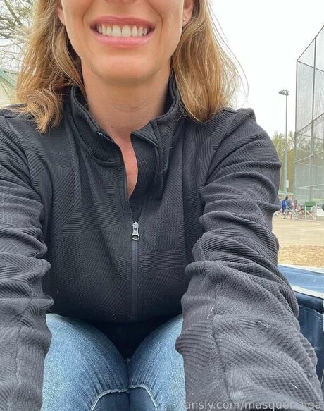 masquer aida star naked picture