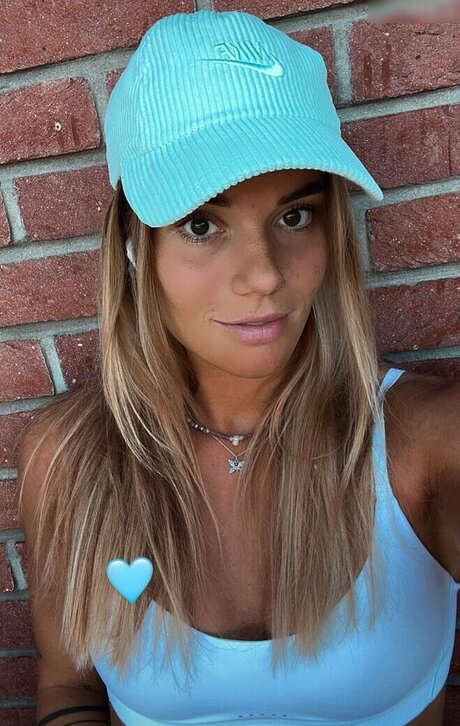 Selina Cerci model xxx pic