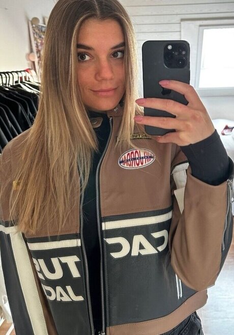 Selina Cerci perfect star photo