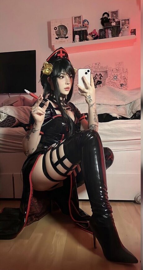 Laurinchhhe pornstar art image