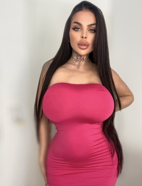 LolitaBonita model naked photos