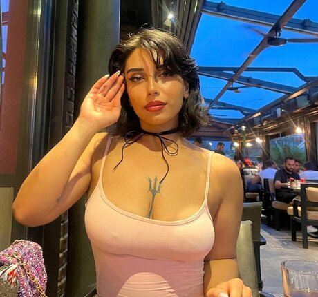 zeliharida pornstar naked image