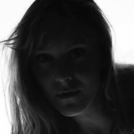 Caroline Abras sex model pics