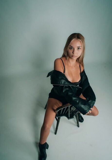 kamilalenajanicka pornstar adult pic